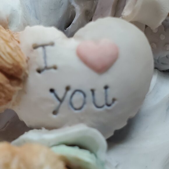 Calico Kittens "Love Is The Heart Of Friendship" Figurine Collectible - Picture 3 of 9